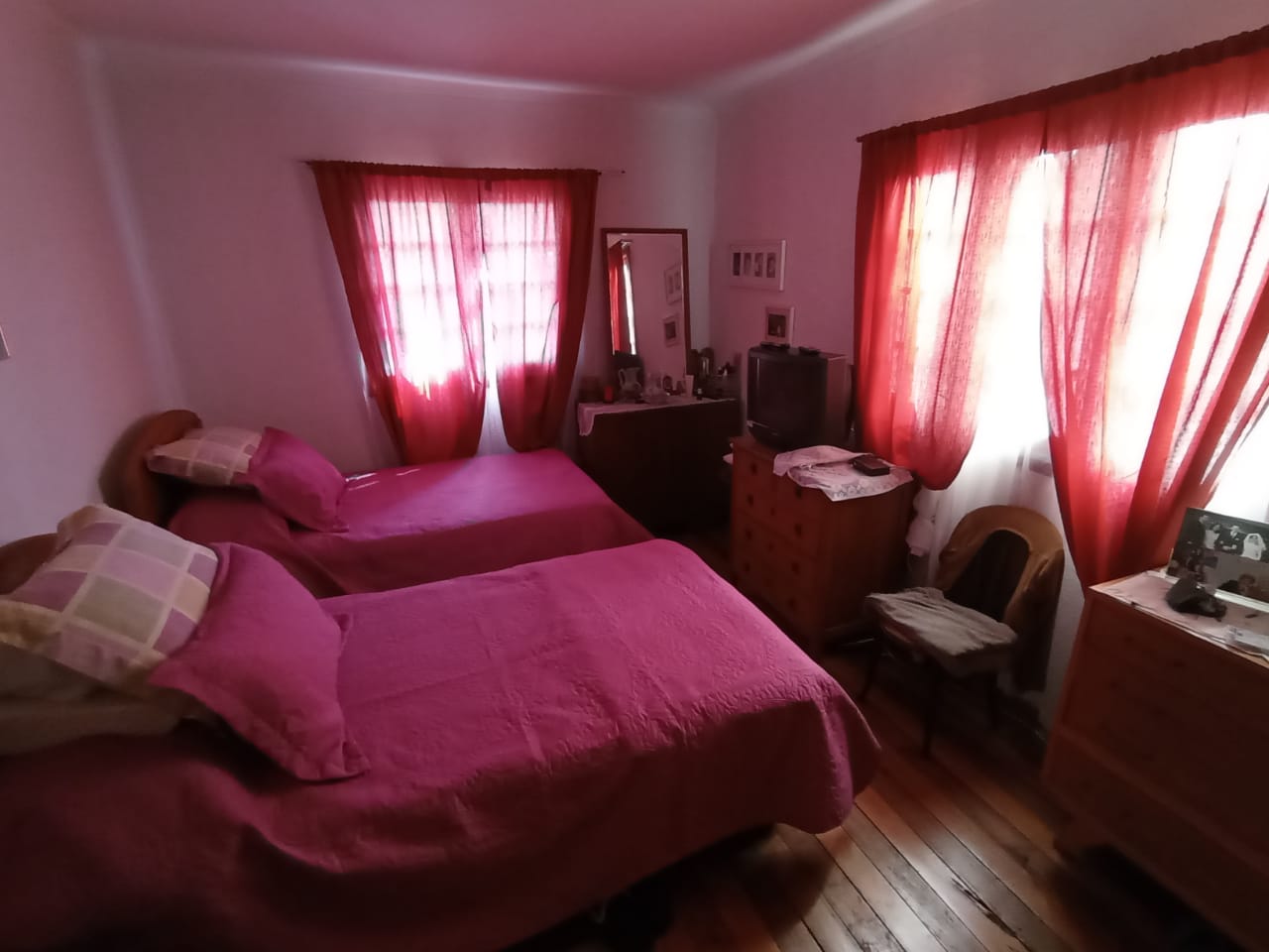 6 Habitaciones Habitaciones, 2 Habitaciones Habitaciones,2 BathroomsBathrooms,Casa,En Venta,1043